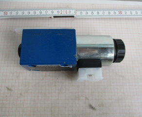 Клапан
4WE 6 Y6X/EG24N9K4/ZV Bosch Rexroth Industriehydraulik